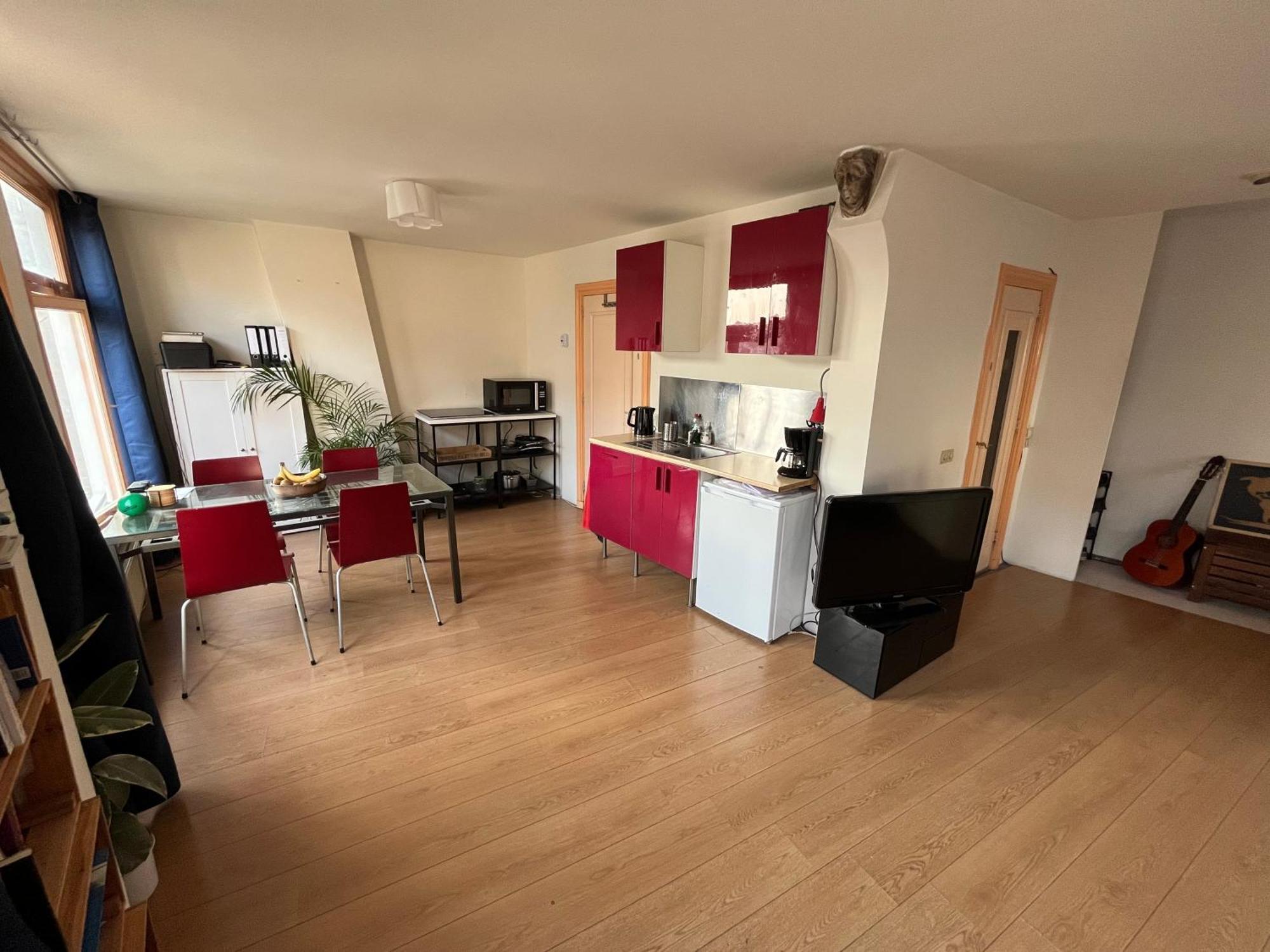 Apartment Centre